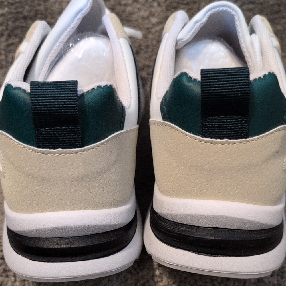 Size 39 Fits Like A Mens 7 Or A Women's 9.         White and Green Sneakers - Picture 4 of 4